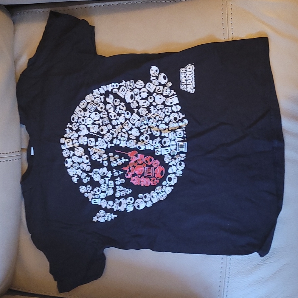 Super Mario king boo shirt (ghost)